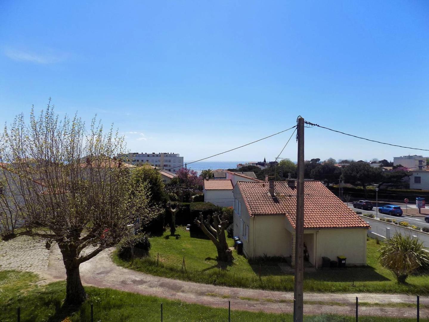 Royan - APPARTEMENT VUE MER - à SEULEMENT 300m PLAGE et COMMERCES Exterior foto